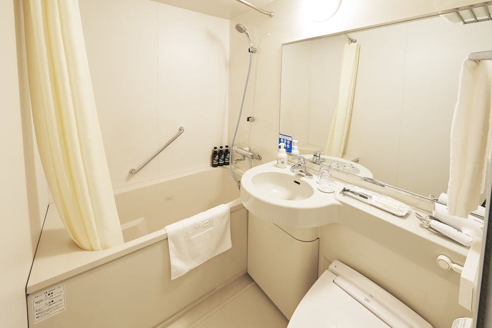 Sotetsu Fresa Inn Yokohama Higashiguchi 12/39