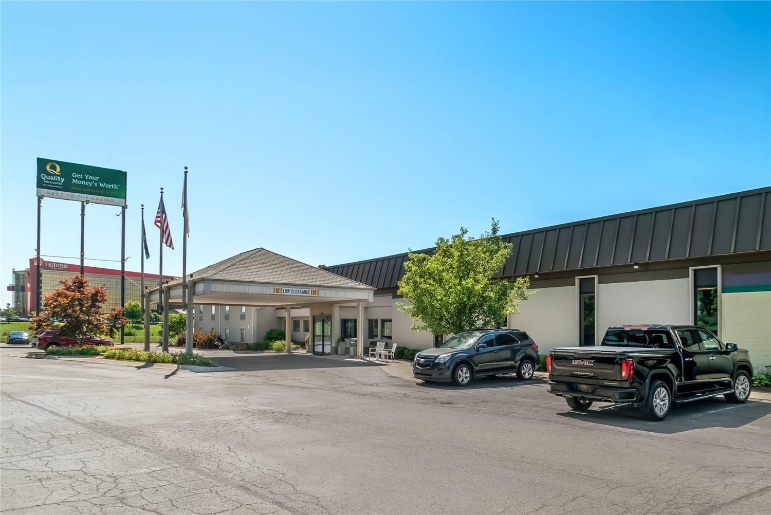 Quality Inn Suites Next To the Casino 32/35