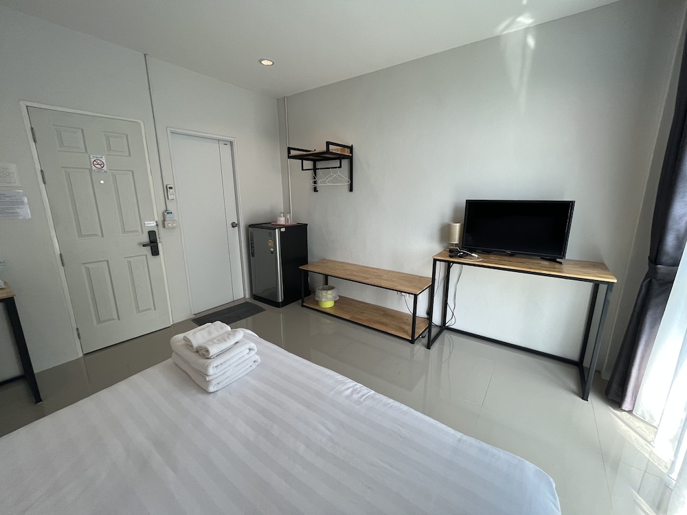 Life Hotel Rong Khun 9/19