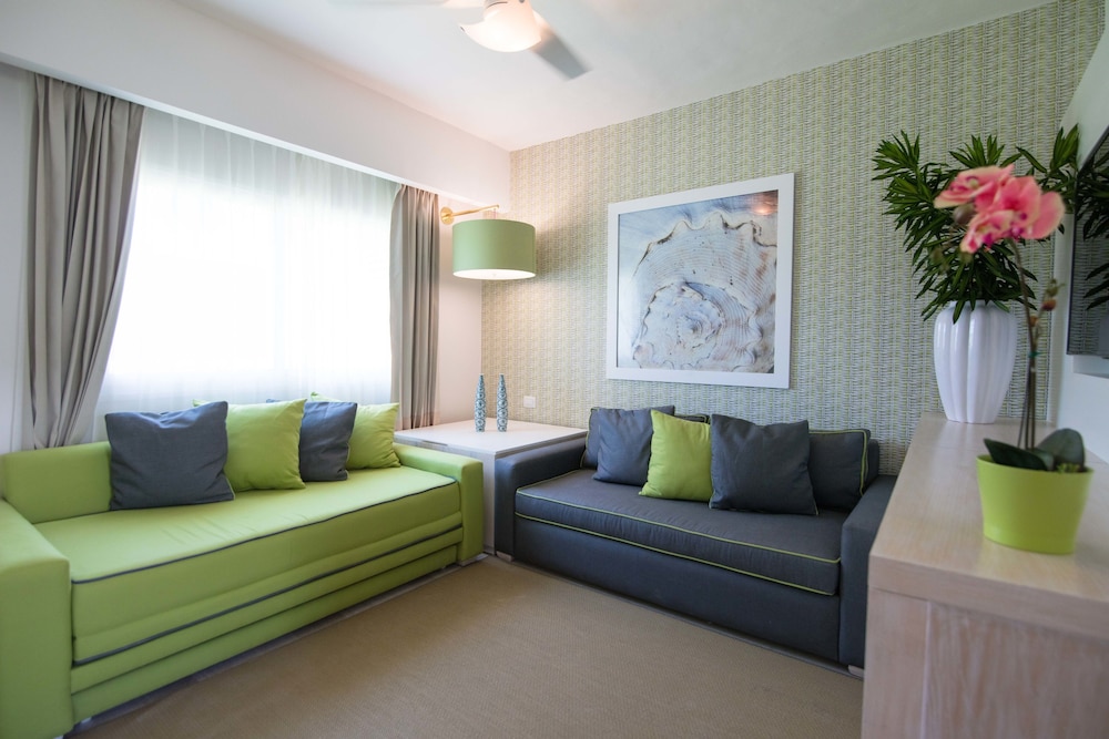 Grand Sirenis Punta Cana Resort 52/79