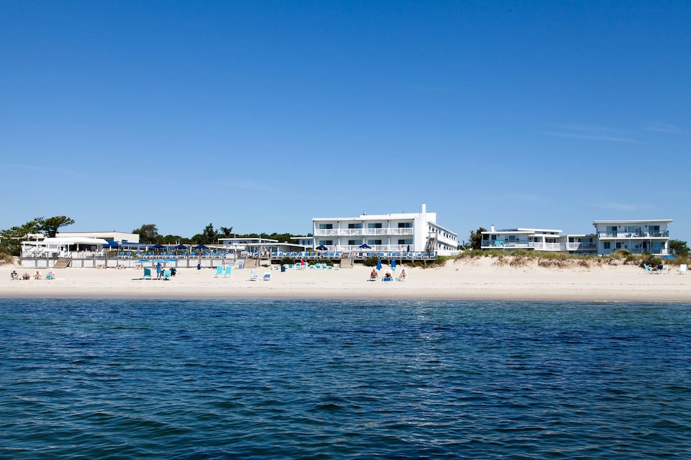 Blue Water Resort on the Ocean 44/79