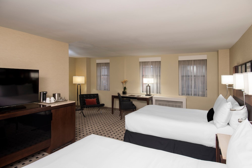 Room at The Warwick Hotel Rittenhouse Square Philadelphia, PHILADELPHIA - PA