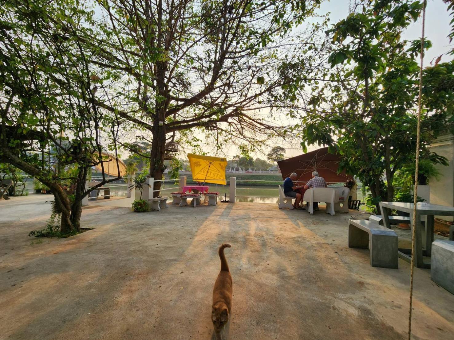 Loy Manee House 24/35