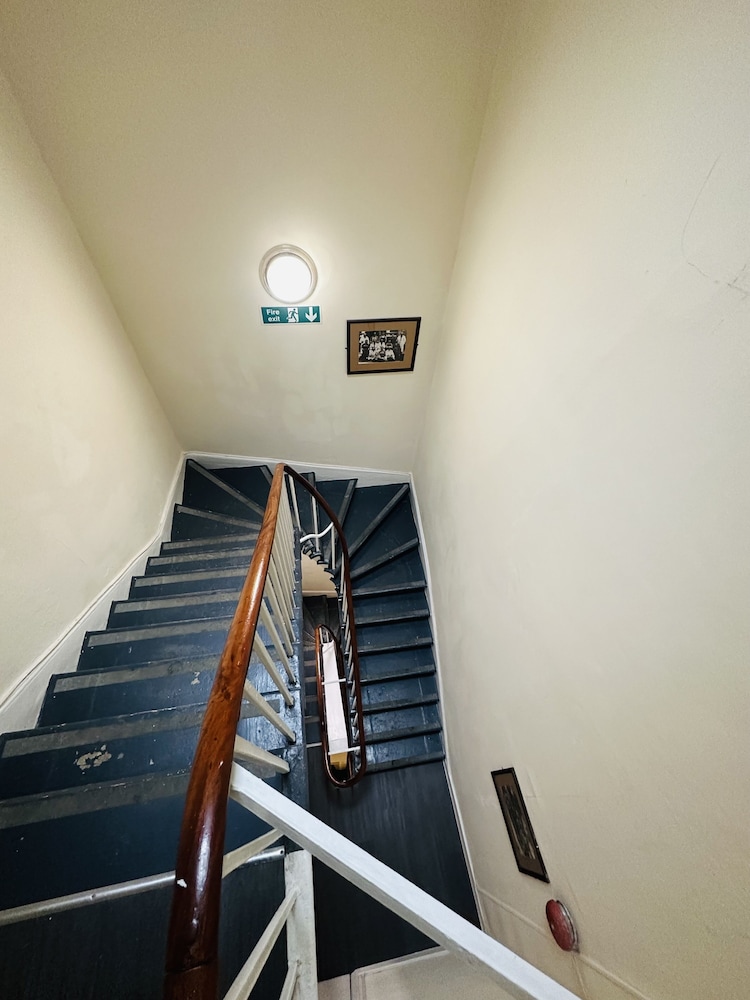 Lonsdale Hotel photo4