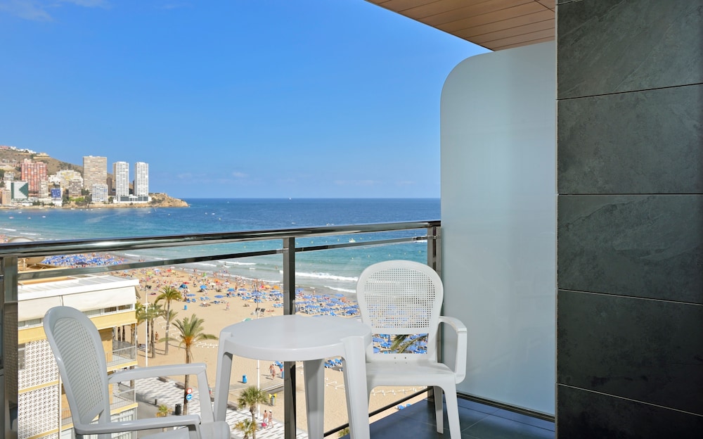 Innside Costablanca Adults Only 30/67