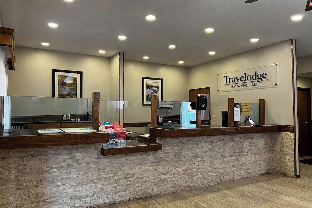 Travelodge by Wyndham Ishpeming/Marquette 12/49