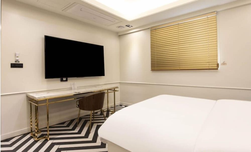 Hotel 99 Prestige 55/68