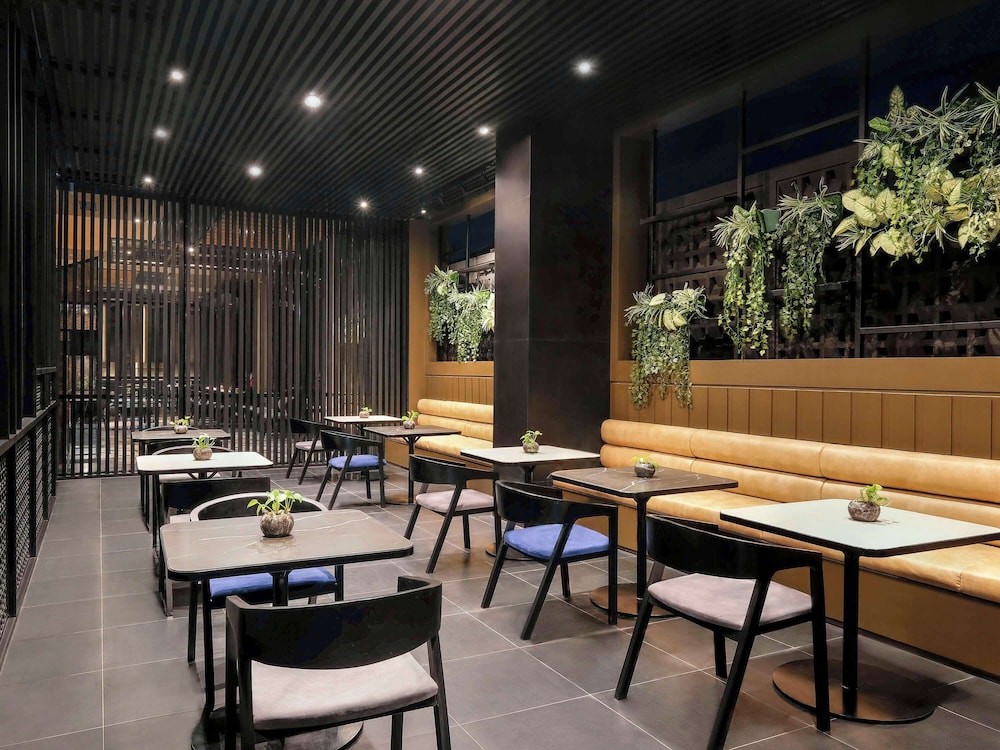 Ibis Surabaya Tidar 17/23