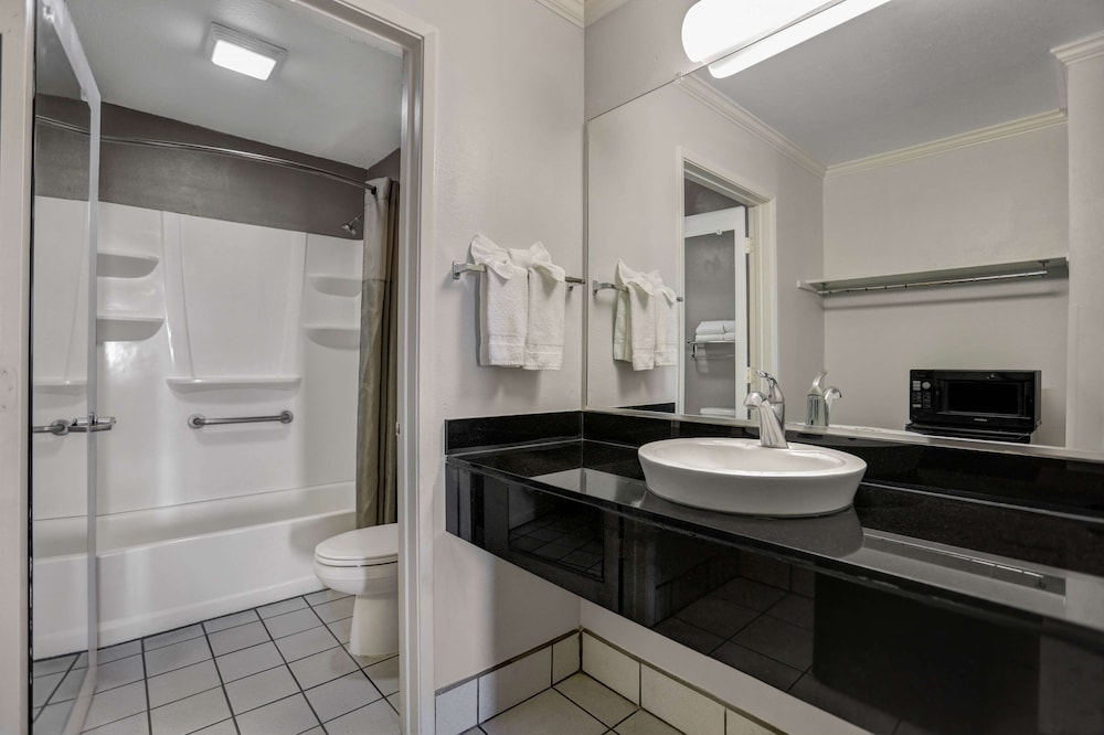 Motel6 Lodi, CA 45/47