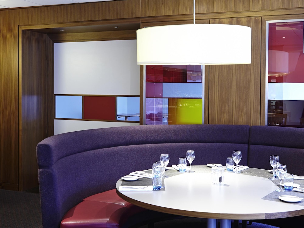 NOVOTEL WOLVERHAMPTON 61/69