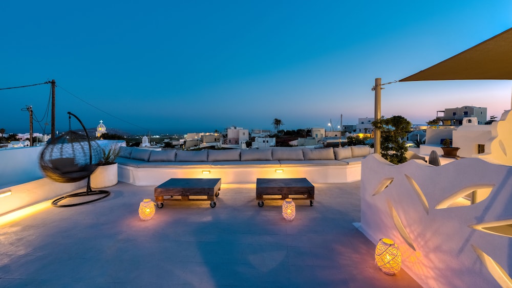 Pasithea Suites Santorini 54/60