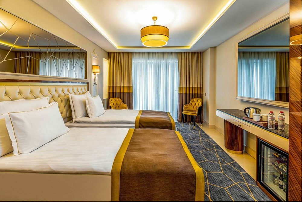 Beethoven Senfoni Hotel Istanbul 40/56
