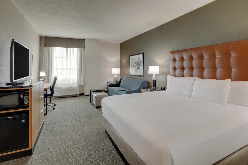 Drury Inn and Suites North Dayton 8/50