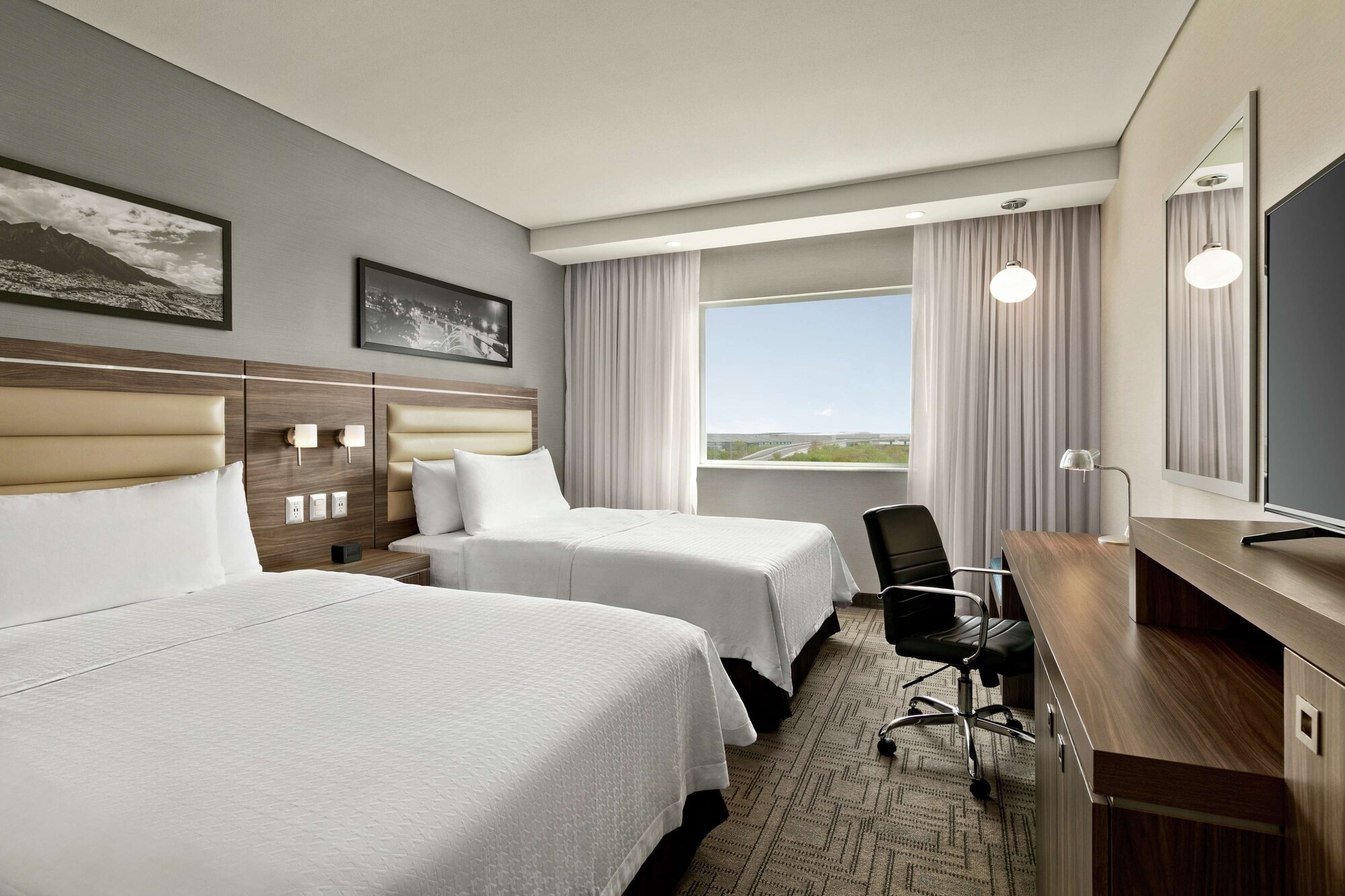 ROOM, 2 DOUBLE BEDS
