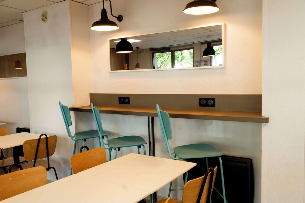 Premiere Classe Paris Ouest Gennevilliers Barbanniers 44/59