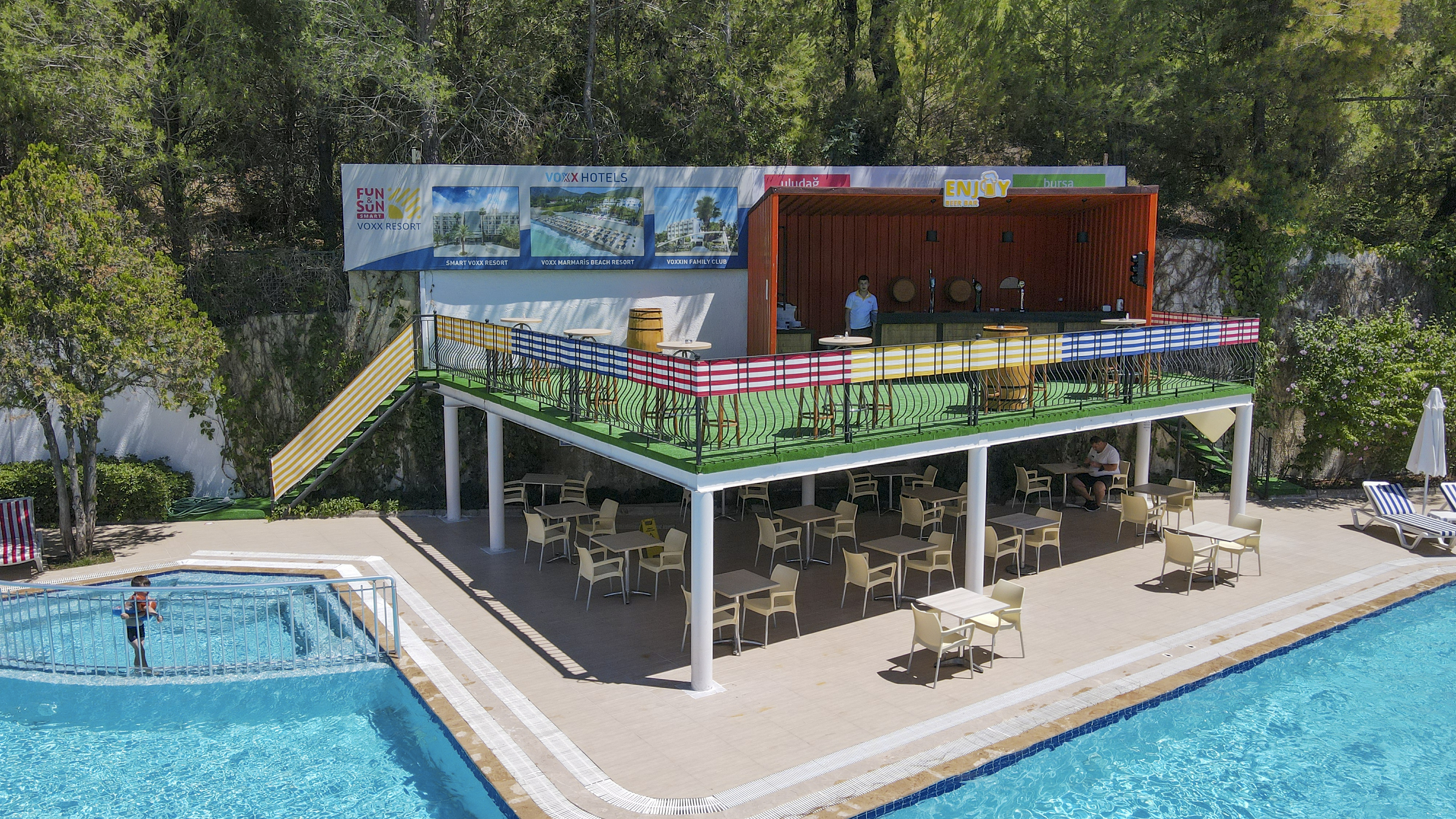 Fun and Sun Smart Voxx Resort 1/50