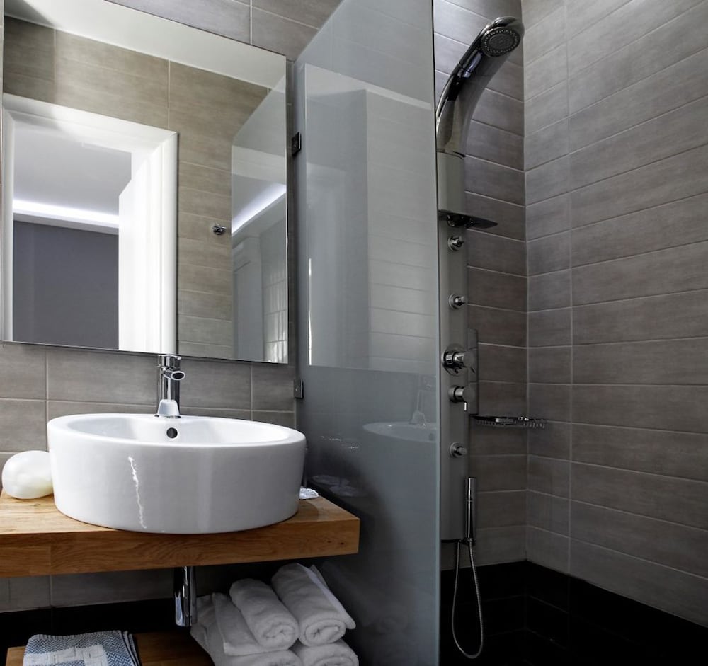 Fresh Boutique Hotel 55/58