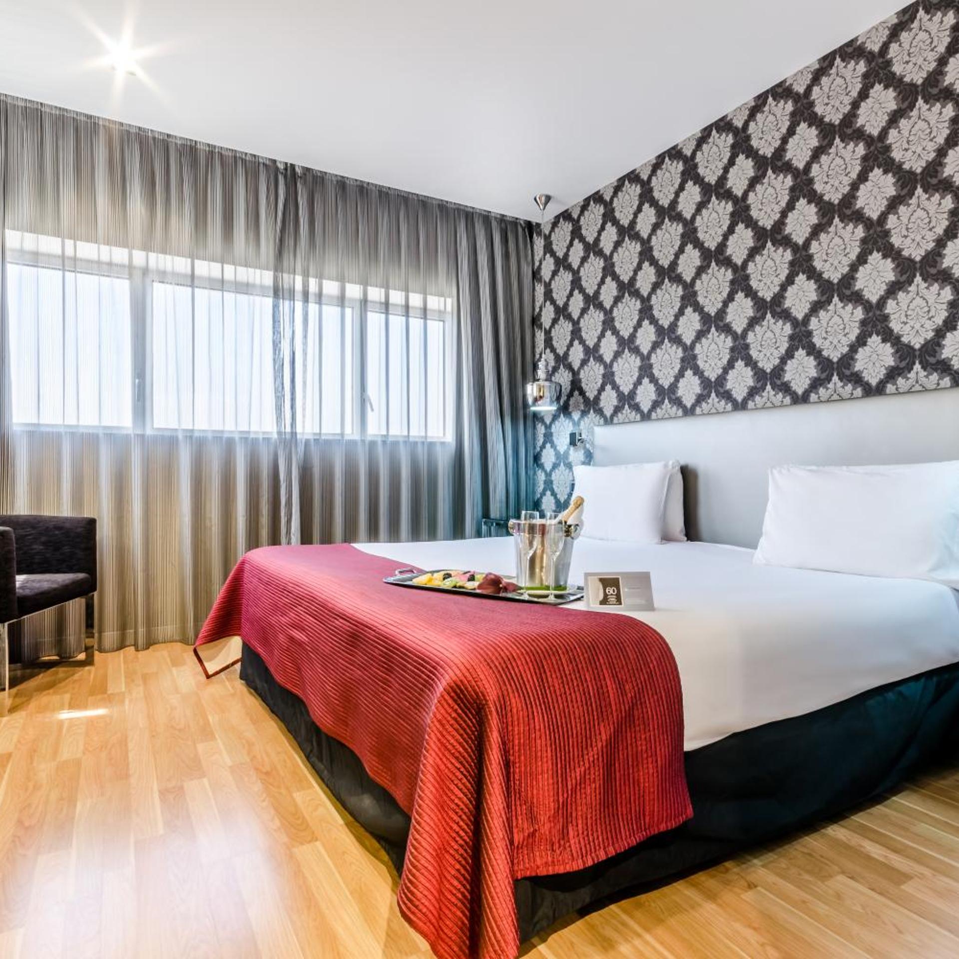 Room, King Bed