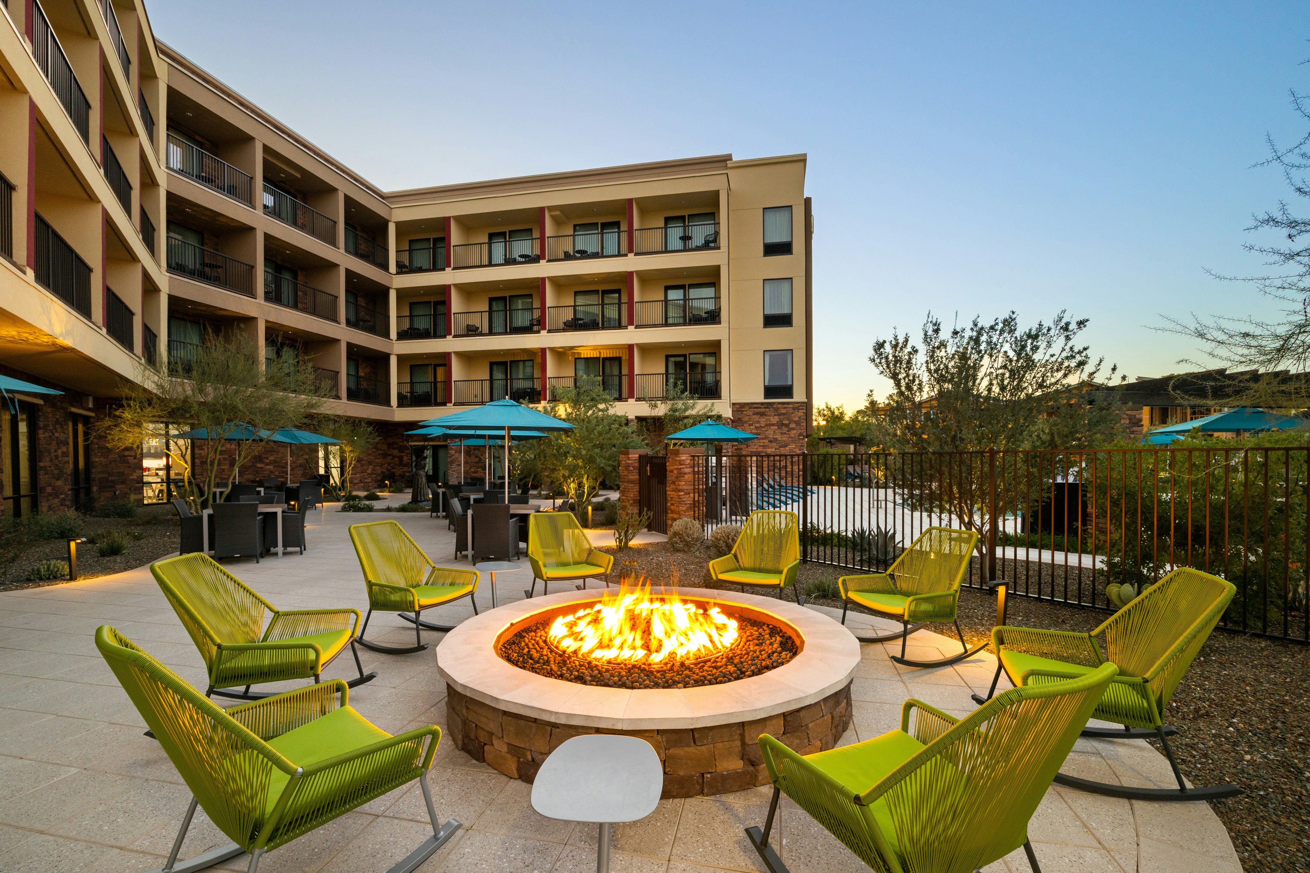 Hampton Inn Carefree 12/21