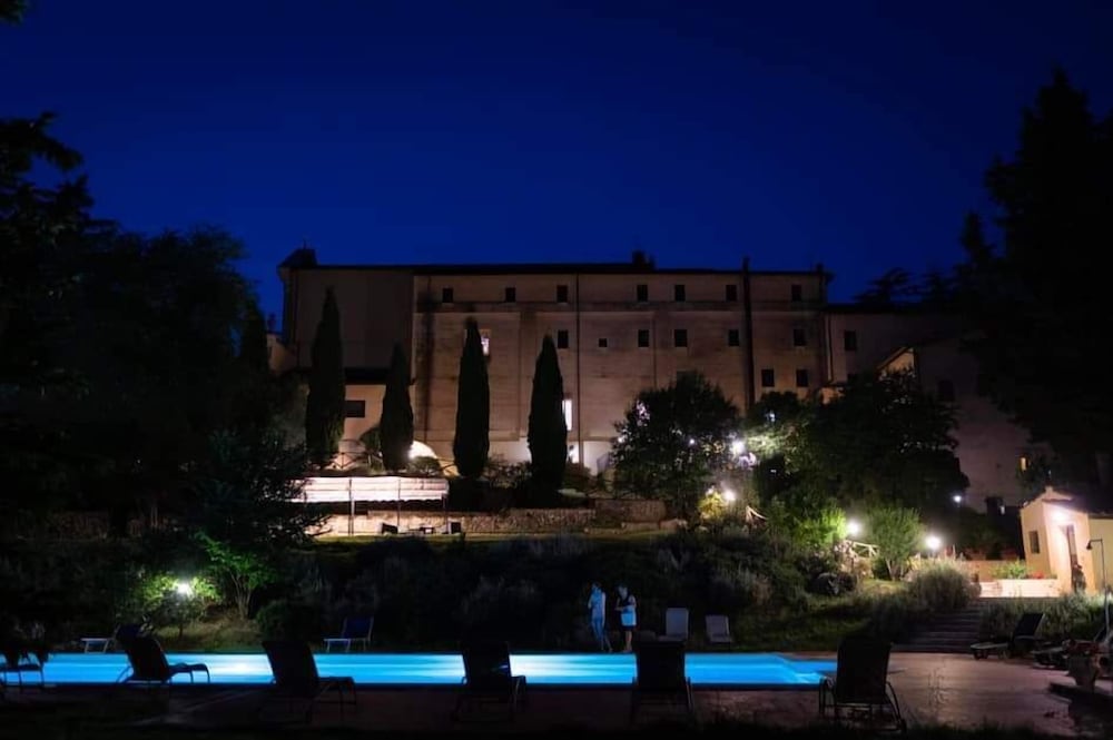 Country House Monasterio Le Grazie 1/41