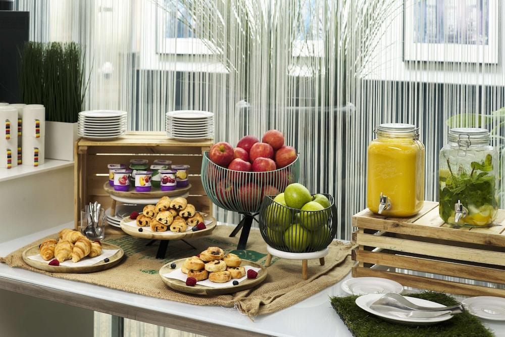 Park Inn By Radisson Liege Airport 67/81