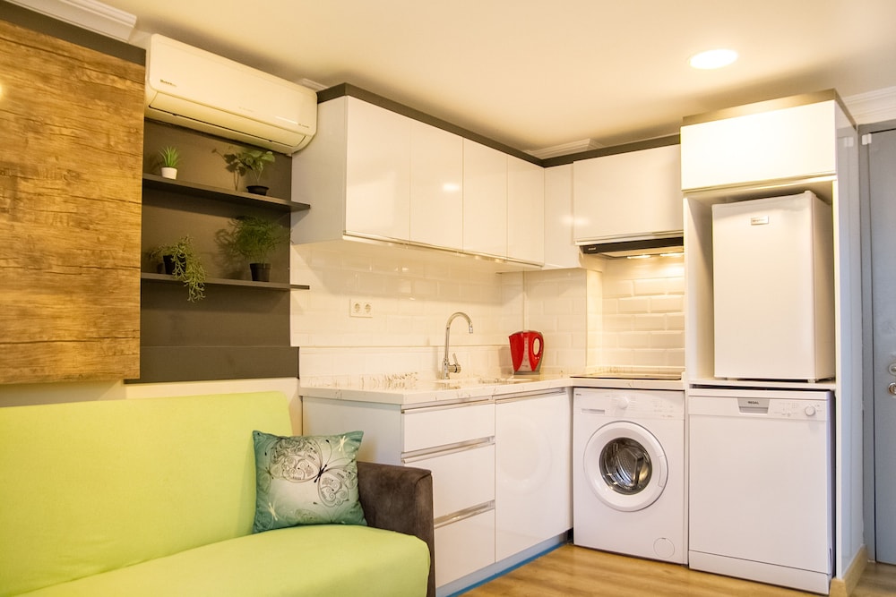 Fi Homes - Adults Only 21/31