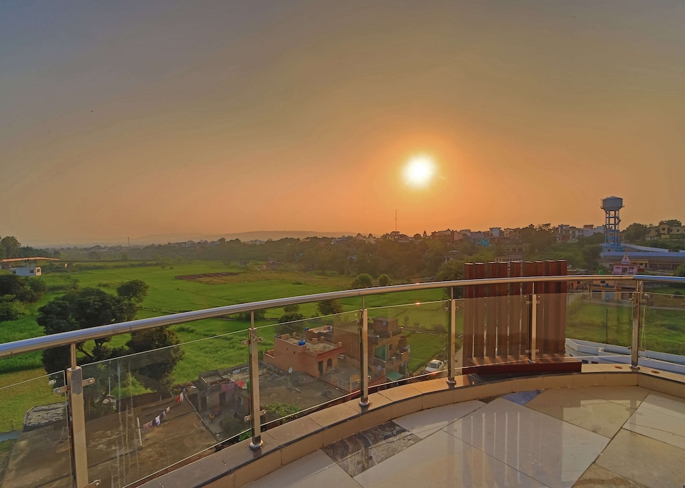 Comfort Inn Rishikesh 57/64