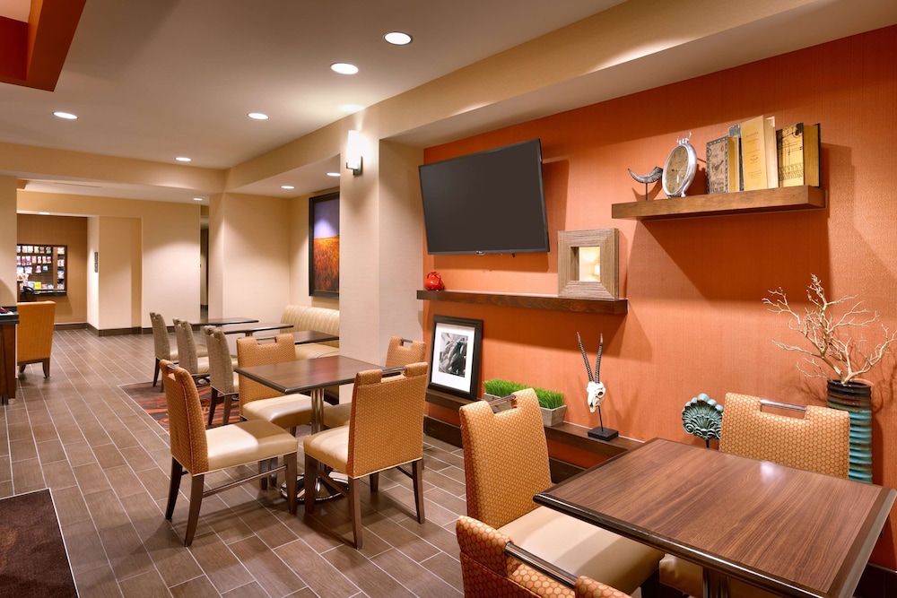 Hampton Inn Omaha/West Dodge Road (Old Mill) 31/50