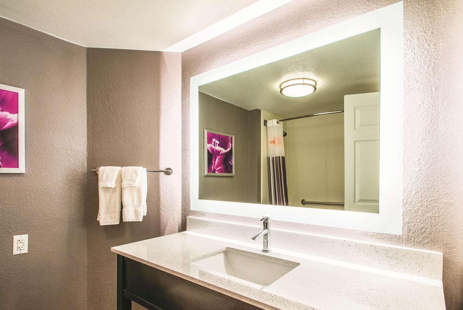 La Quinta Inns & Suites by Wyndham Orem University Pwy/Provo 51/57