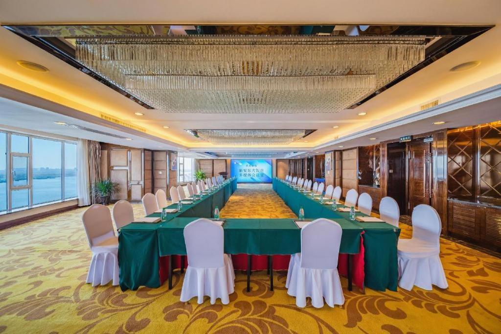 Xin'andong Hotel 49/56