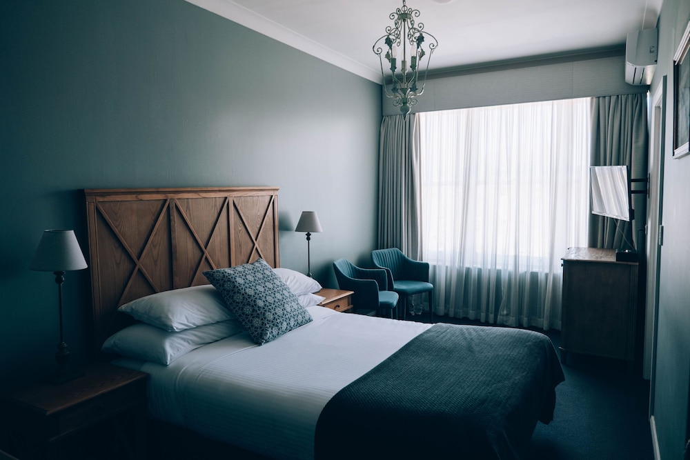 Berida Manor Country Resort Bowral 10/66