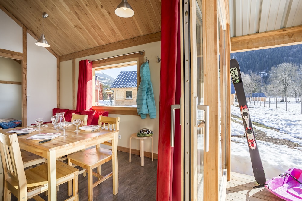 Huttopia Bourg Saint Maurice 35/48