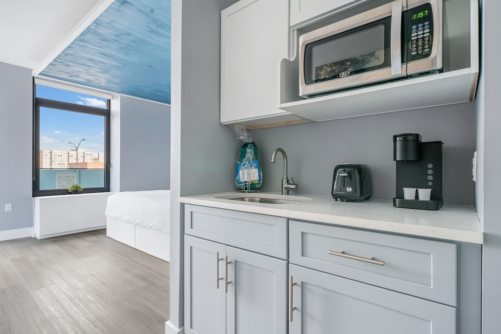 Global Luxury Suites at The Arches 45/50