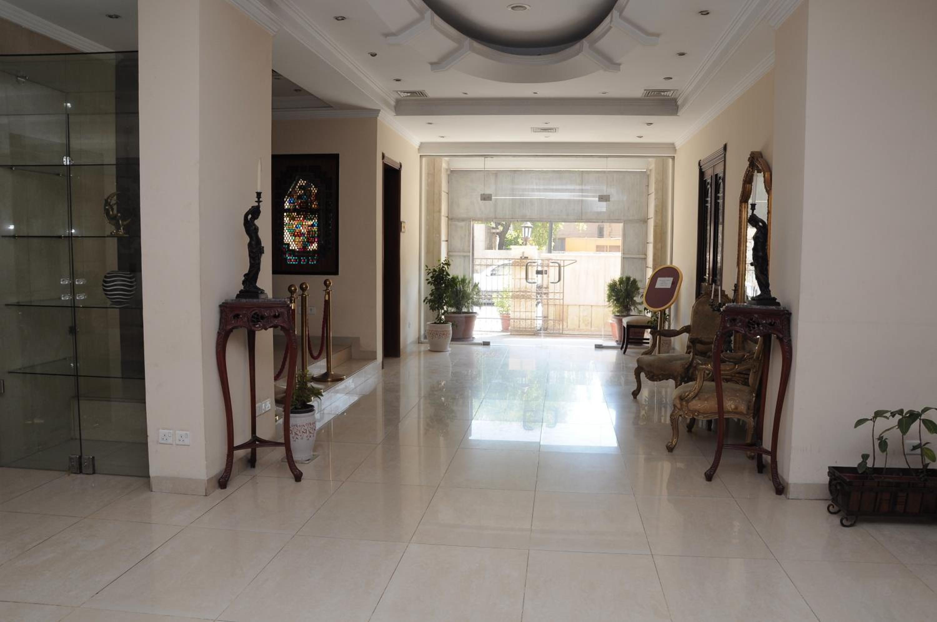 Shanasheel Palace Hotel 7/40