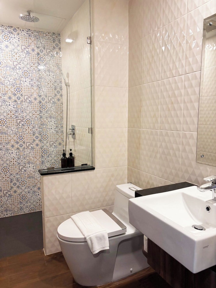 Patra Phrasing Boutique Hotel 50/50