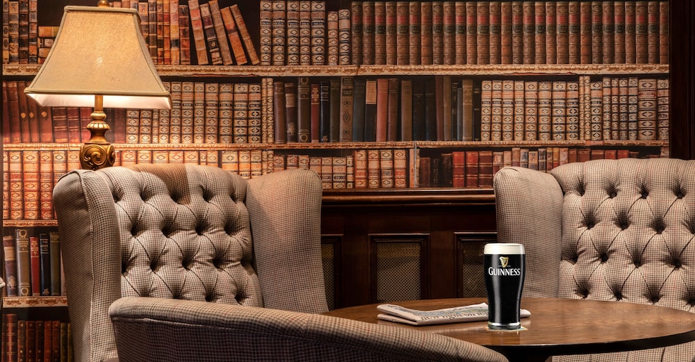 Headfort Arms Hotel 24/50