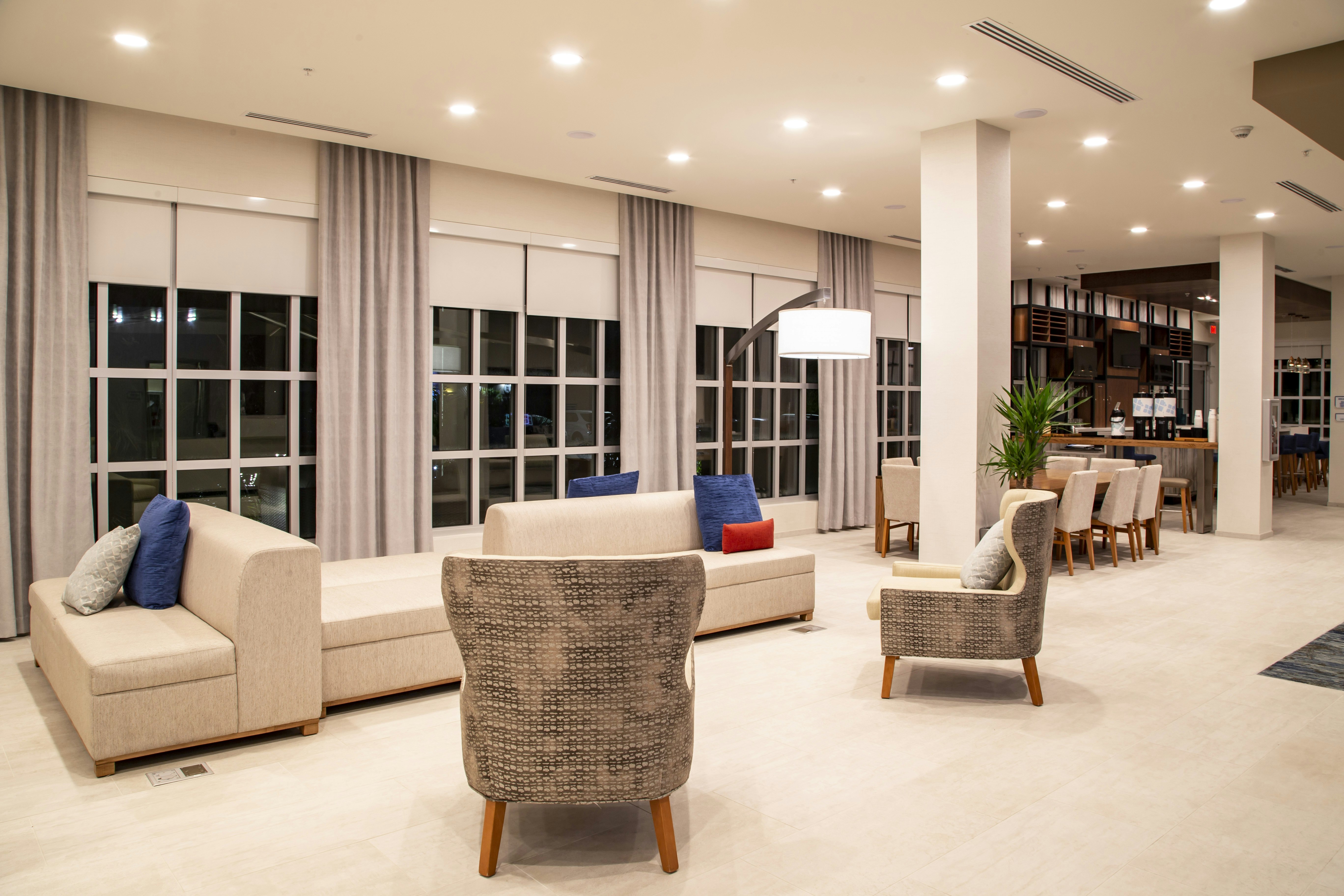Hilton Garden Inn Tampa-Wesley Chapel 34/59