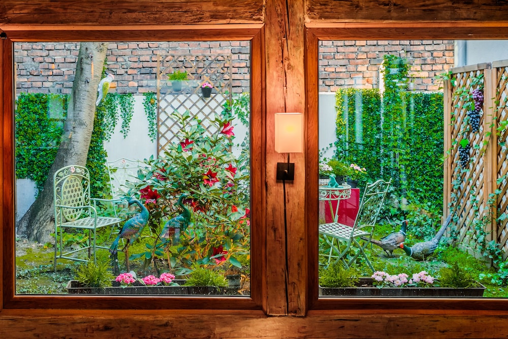 Art And Garden Residence 26/50