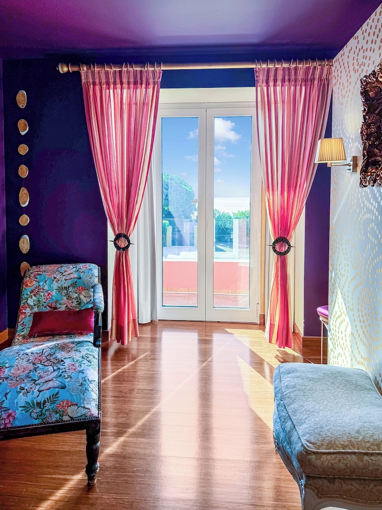 BOUTIQUE, GRAND, SUITE