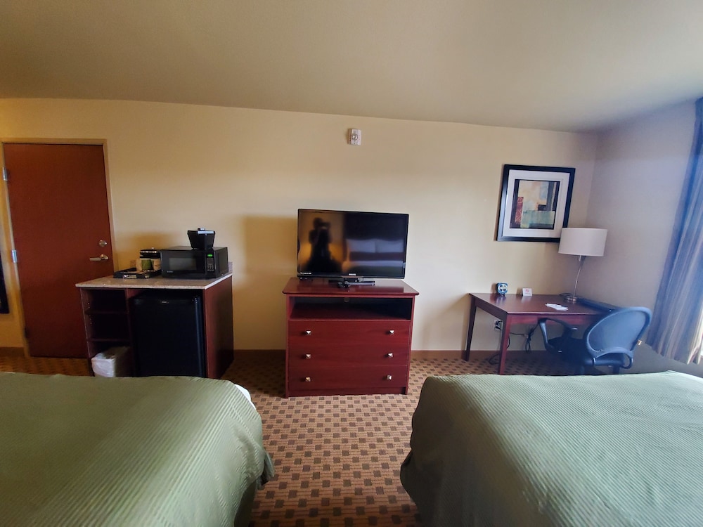 Cobblestone Inn Suites Eaton Co 20/72