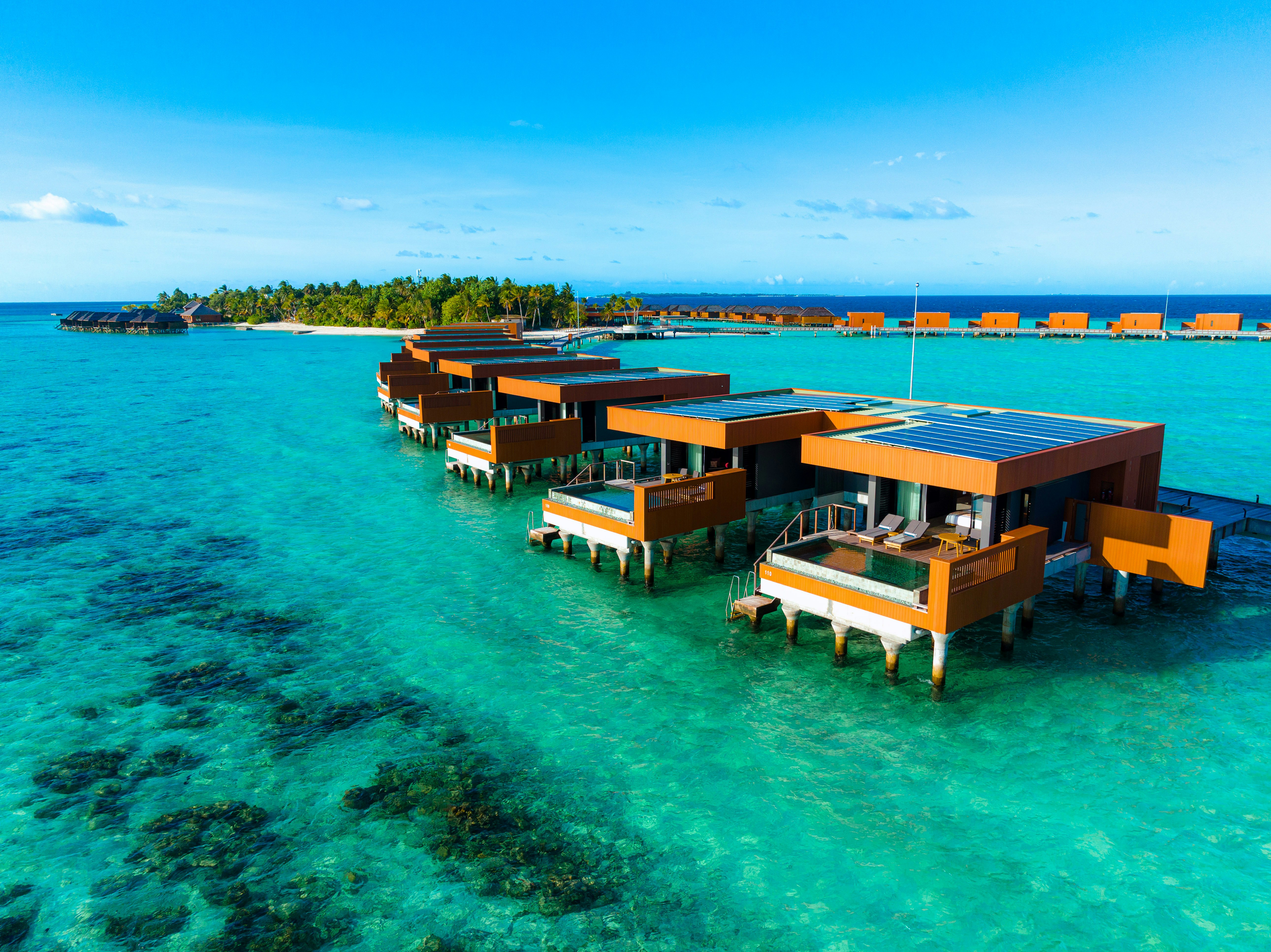 Veligandu Island Resort & Spa 158/172