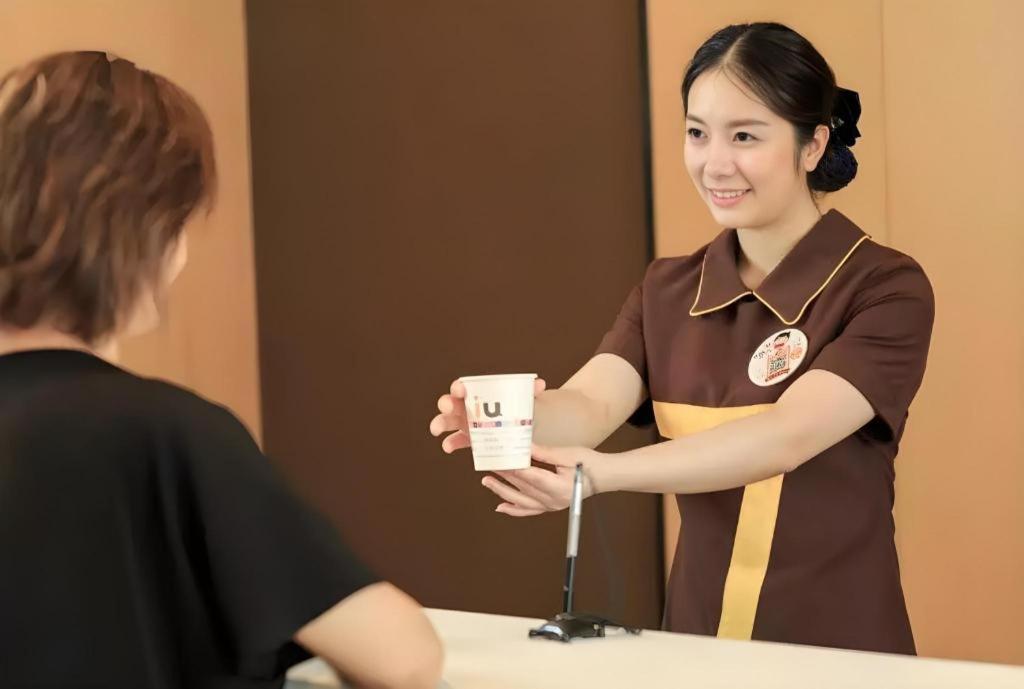 IU Hotel Baoding Goverment Branch 16/52