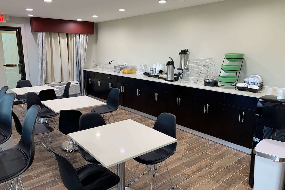 Days Inn by Wyndham Bellville Mansfield 22/30