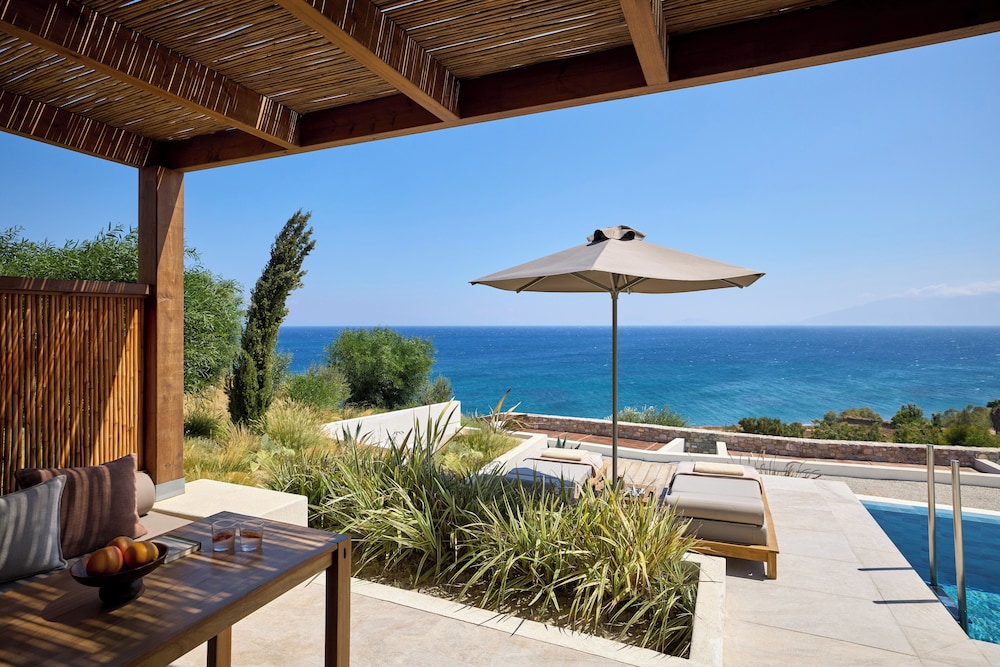 KOIA All Suite Wellbeing Resort 47/73