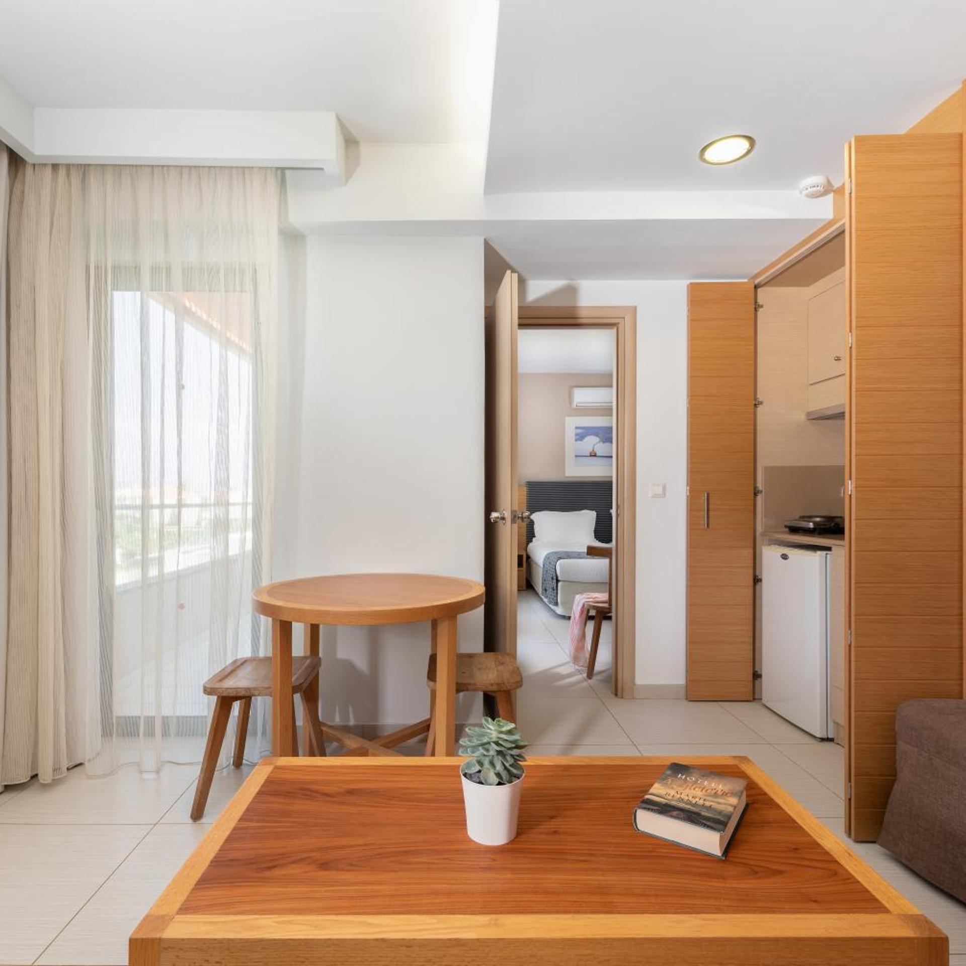 APARTMENT 1 BEDROOM