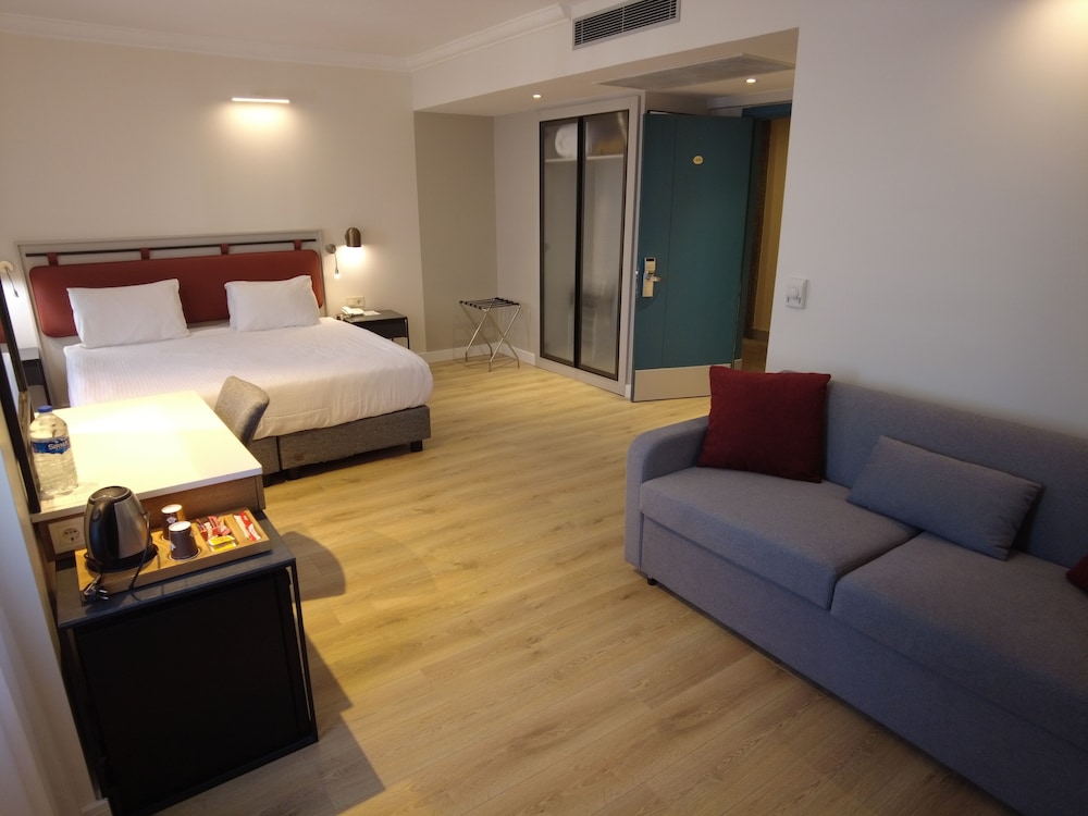 Feronya Hotel 13/50