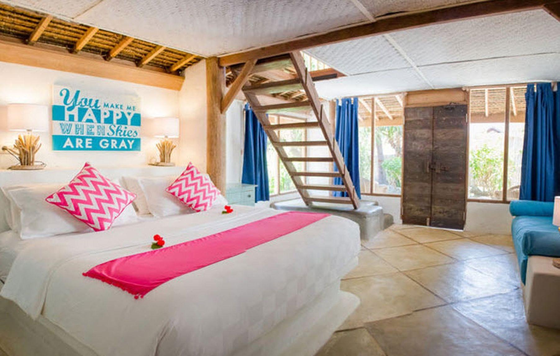 1 Bedroom, Signature, Suite, 1 King and 1 Single Beds, Garden View, Pool Side