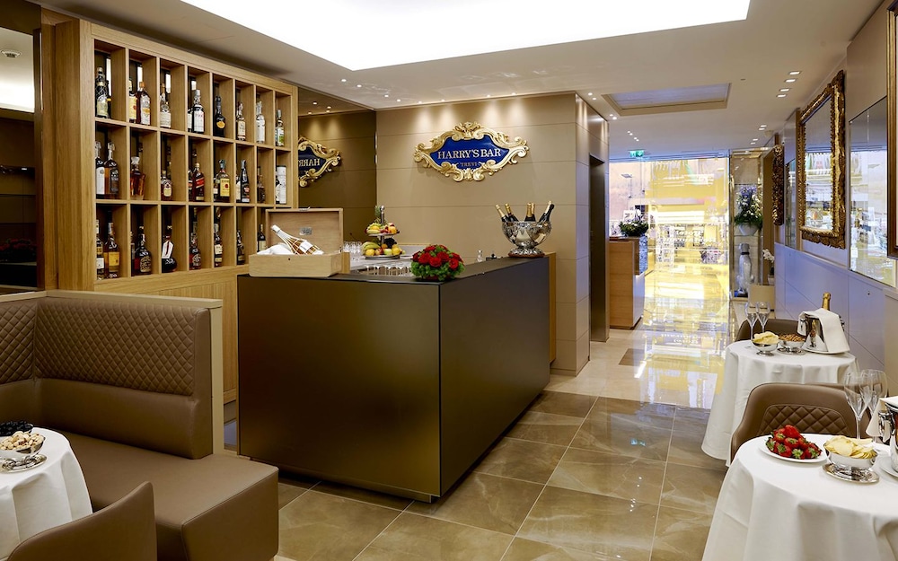 Harry's Bar Trevi Hotel & Restaurant 3/75
