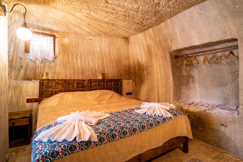 Cappadocia Inans Cave 22/50