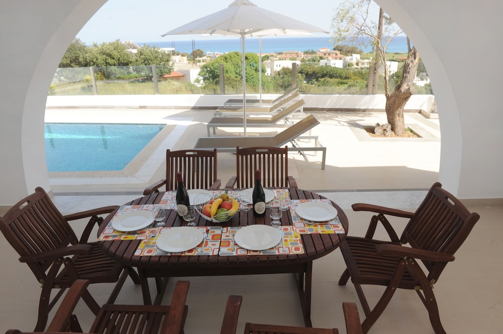 GENNADI AEGEAN HORIZON VILLAS 27/39